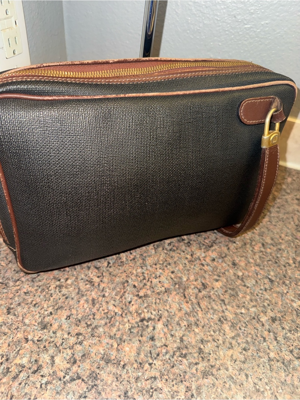 Dunhill Black Textured Clutch with wristlet strap - Picture 2 of 8